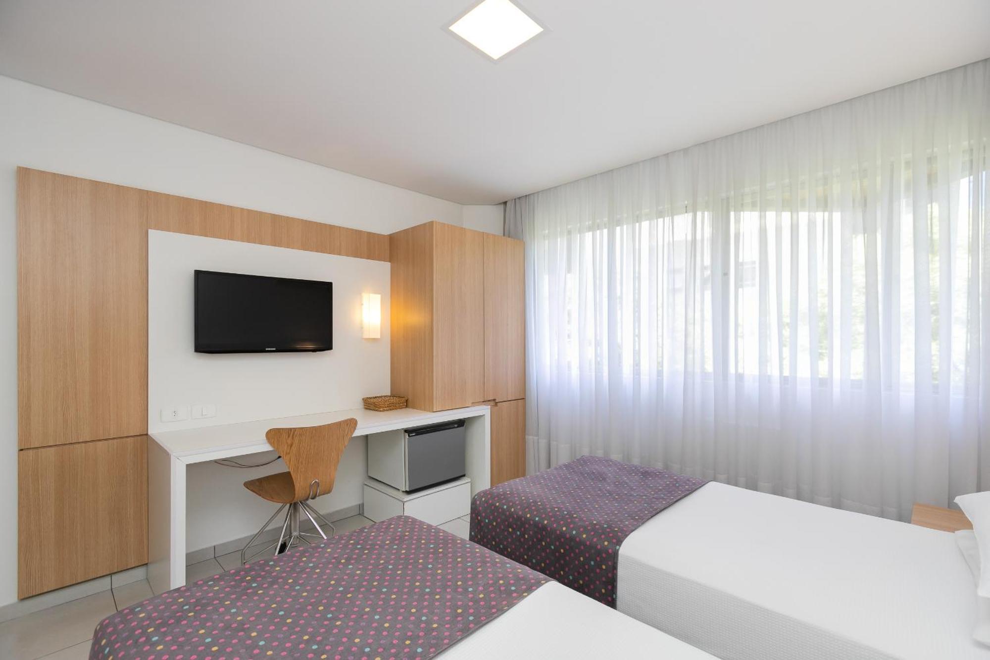 Standard Twin Room,1212688660:JPEG