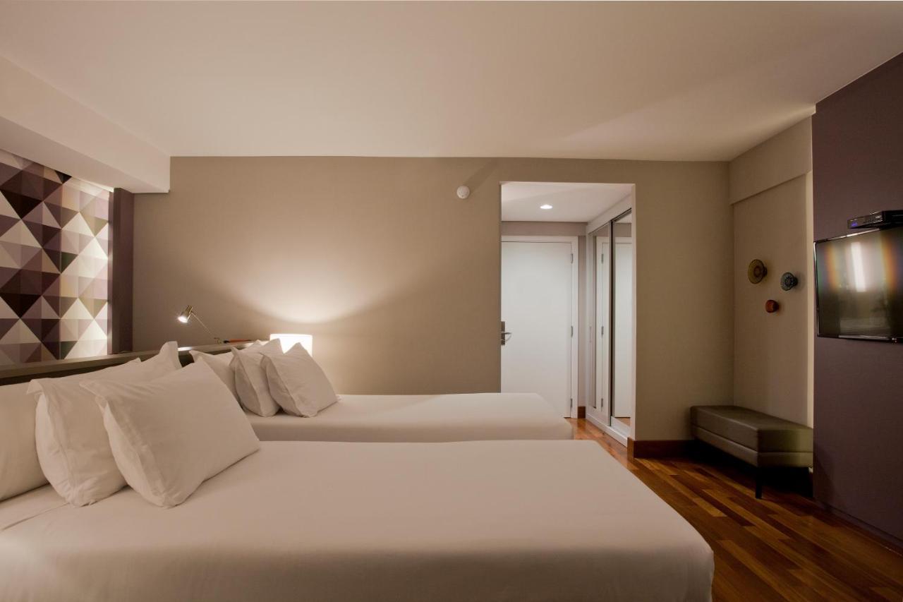 Quarto Premium com 2 Camas de Solteiro