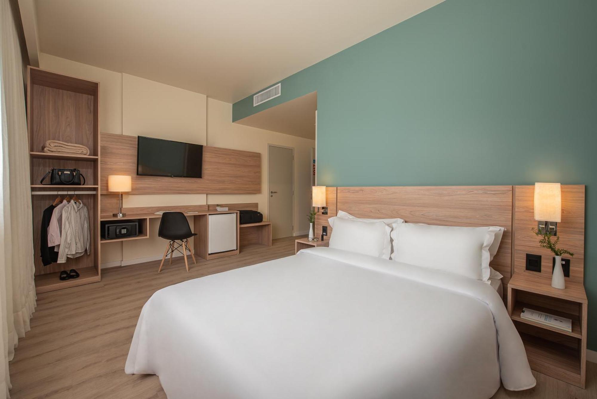 Quarto Standard com Acesso para Pessoas com Deficiência - 1 Cama de Casal