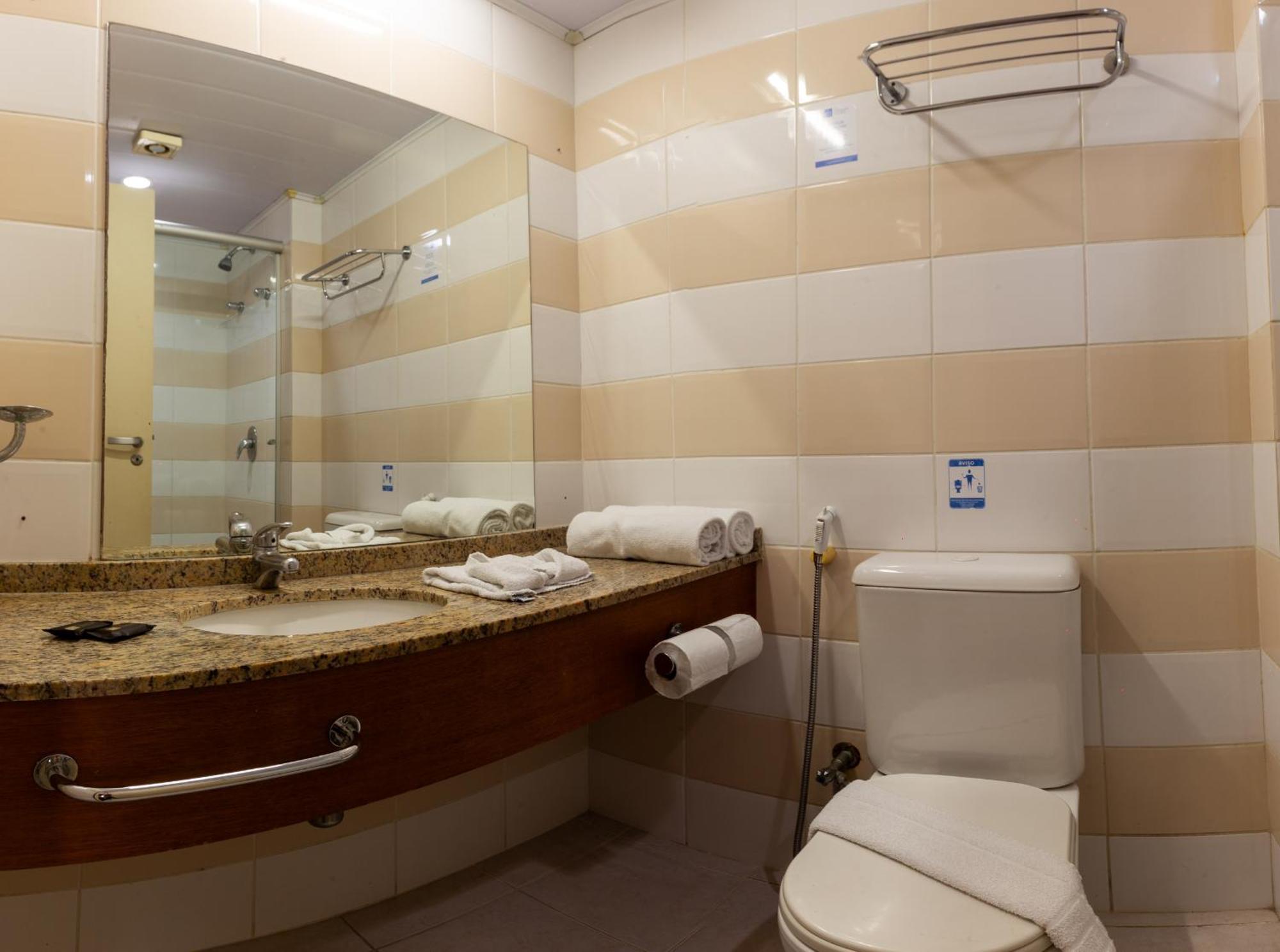 Triple Room with Double Bed and 1 Single Bed,1619170638:JPEG