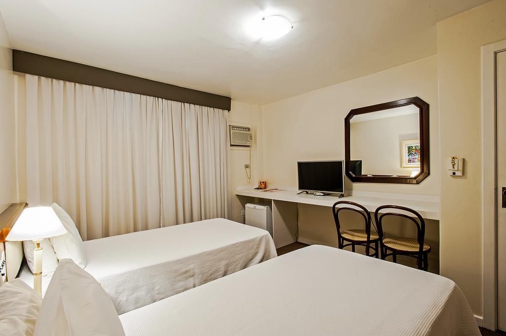 Quarto Standard com 2 Camas de Solteiro