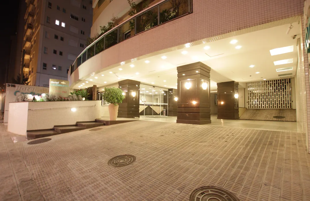 Hotel Confiance Batel-1